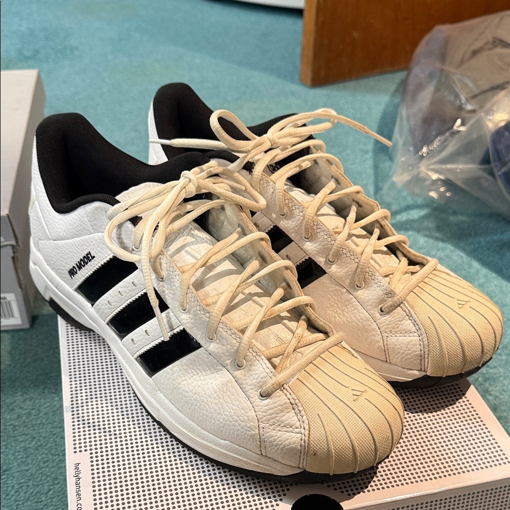 Adidas Pro Model